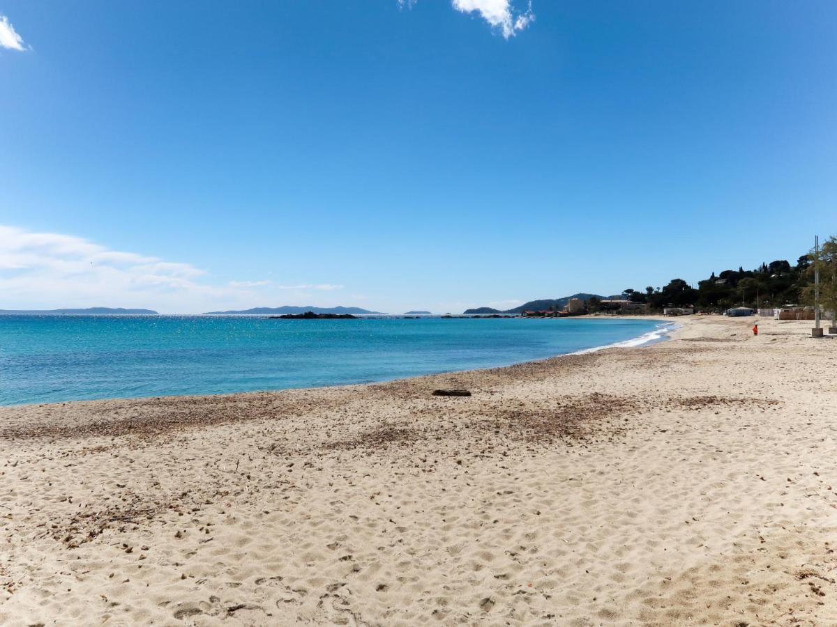 Studio Le Grand Large-4 By Interhome Le Lavandou Bagian luar foto